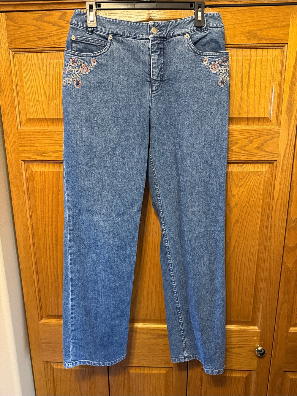 Pendleton Blue Straight-Leg Jeans with Floral Embroidery-Size: 8